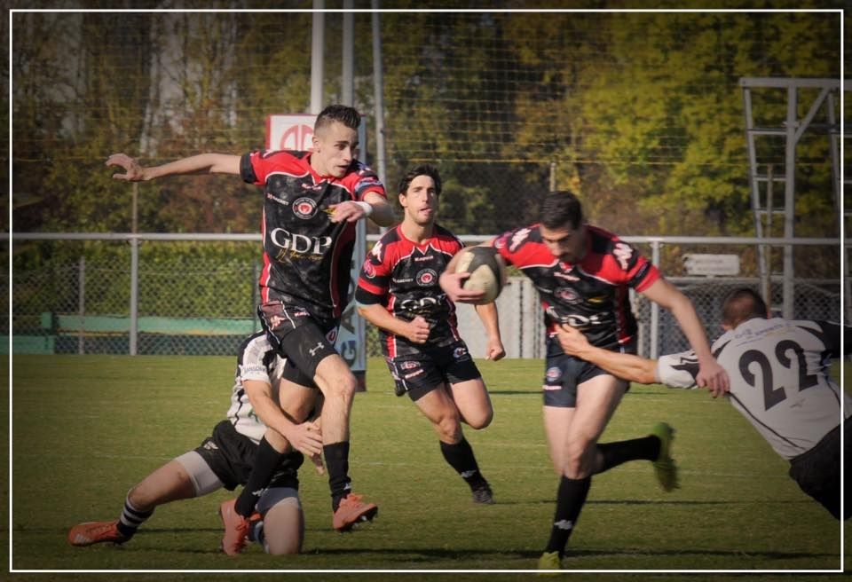 LA BIEVRE RECOIT SES PATENAIRES AVANT LE LONG DEPLACEMENT A ST CLAUDE